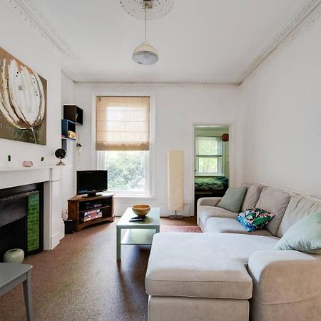 Family Friendly Flat Just Minutes From The Beach! Portsmouth Exterior foto